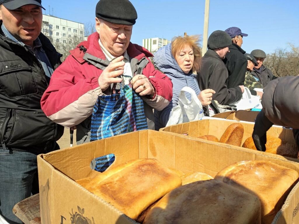 Asistencia a desplazados y refugiados por la guerra